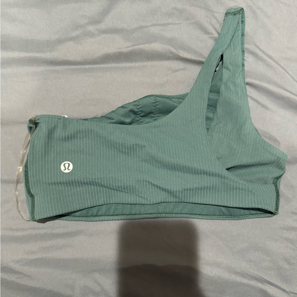 One-Shoulder Ribbed Align bra - Picture 2 of 3